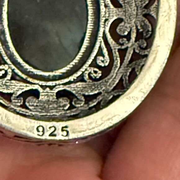 Stunning Large Oval Labradorite Necklace Pendant Womens Statement Piece New - Picture 6 of 6